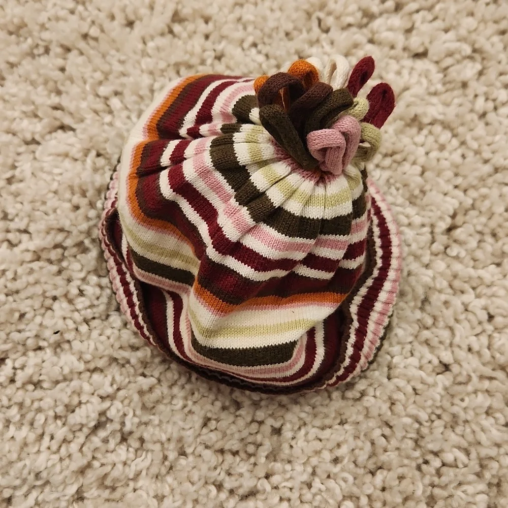 Gymboree Baby Hat size 0-12mo
